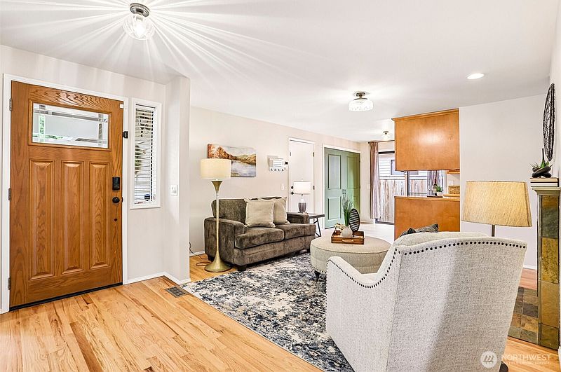 4th image of 14502 104th Avenue NE