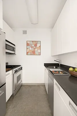Kitchen, photo 1