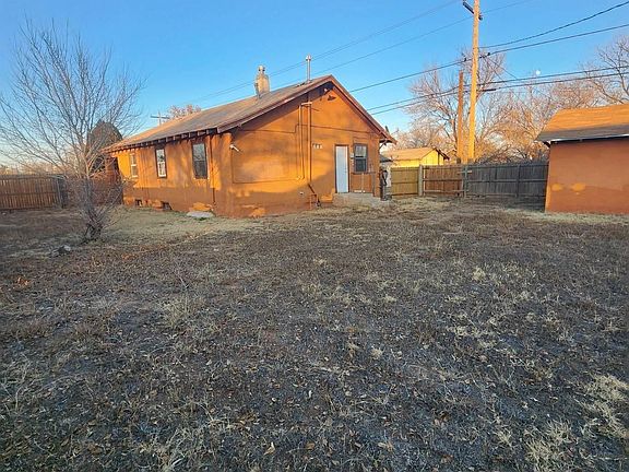 4th image of 509 E 4th St