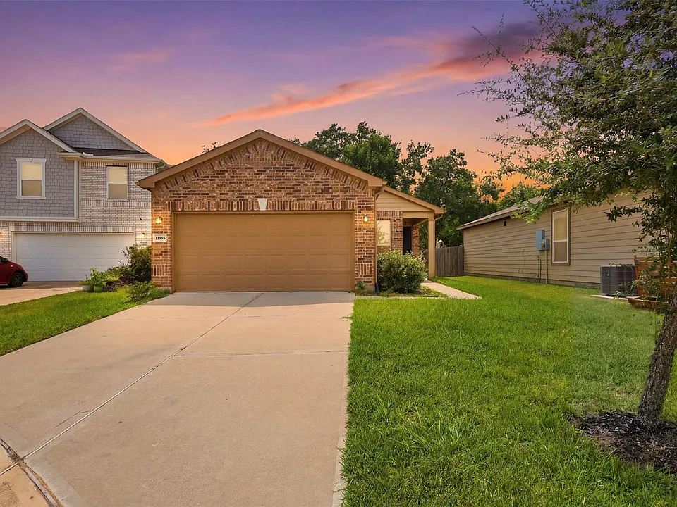 12912 Zivah Ln