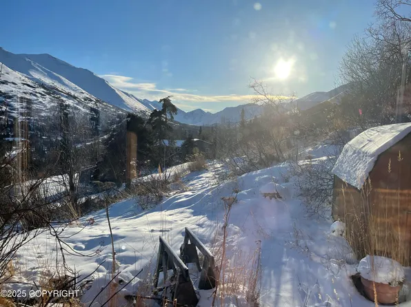 4330 Johnny Dr, Eagle River, AK 99577