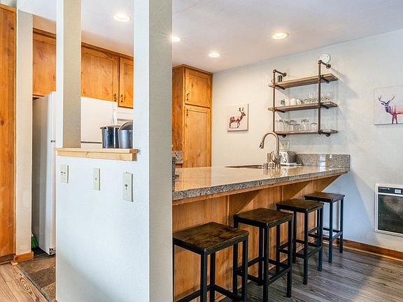 5th image of 25 Lee Rd #138