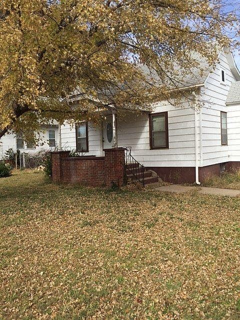 1st image of 504 W 10th St