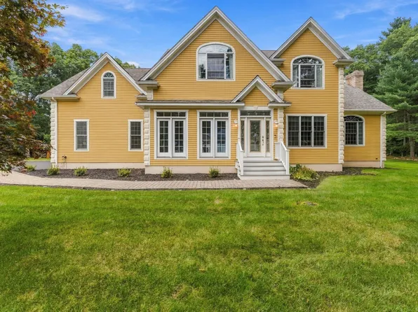 22 Division St, Seekonk, MA 02771