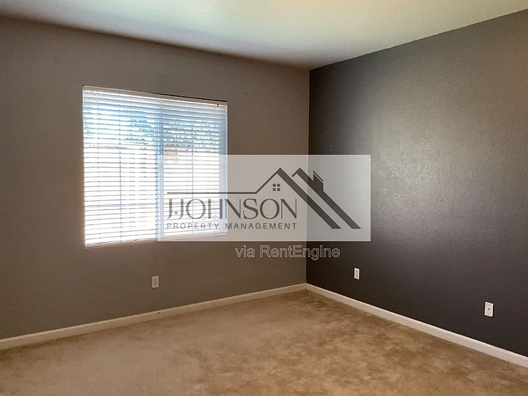 4343 Middlefield Dr — Photo 9