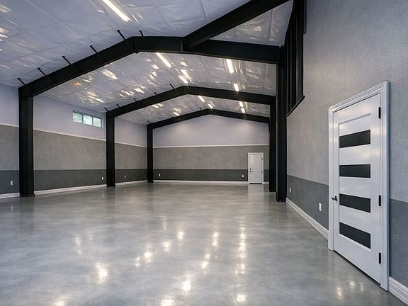 12-Car Garage