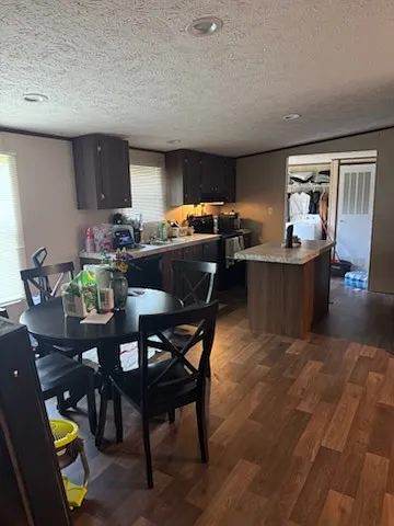 3 bed, 1216 sqft, $1,800 — Photo 3