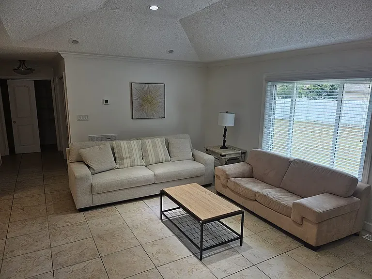 4416 Green Bay Trl — Photo 9