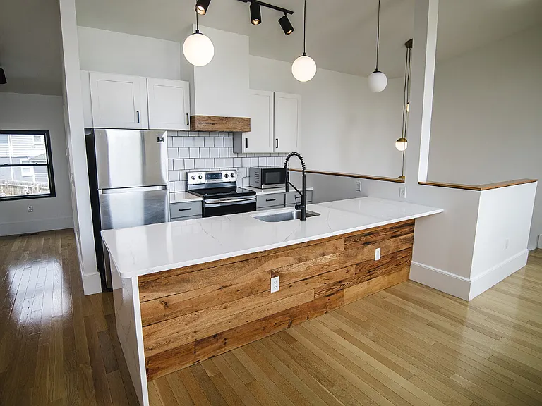 503 N Cameron St — Photo 14