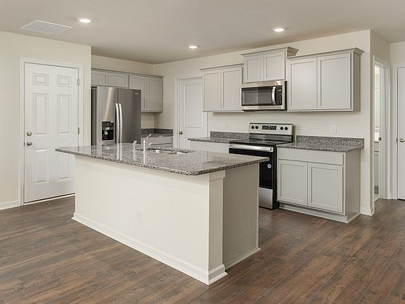 4th image of 3325 Serenity Dr NE