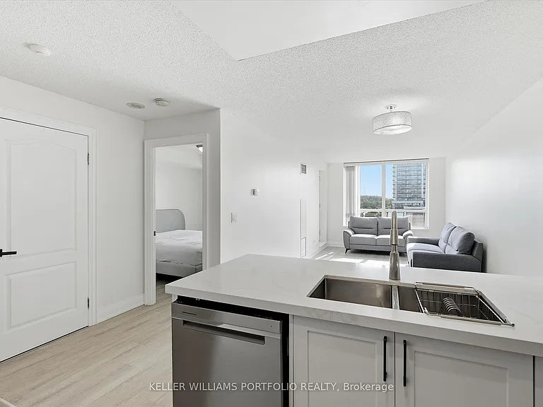 48 Suncrest Blvd #607 — Photo 11
