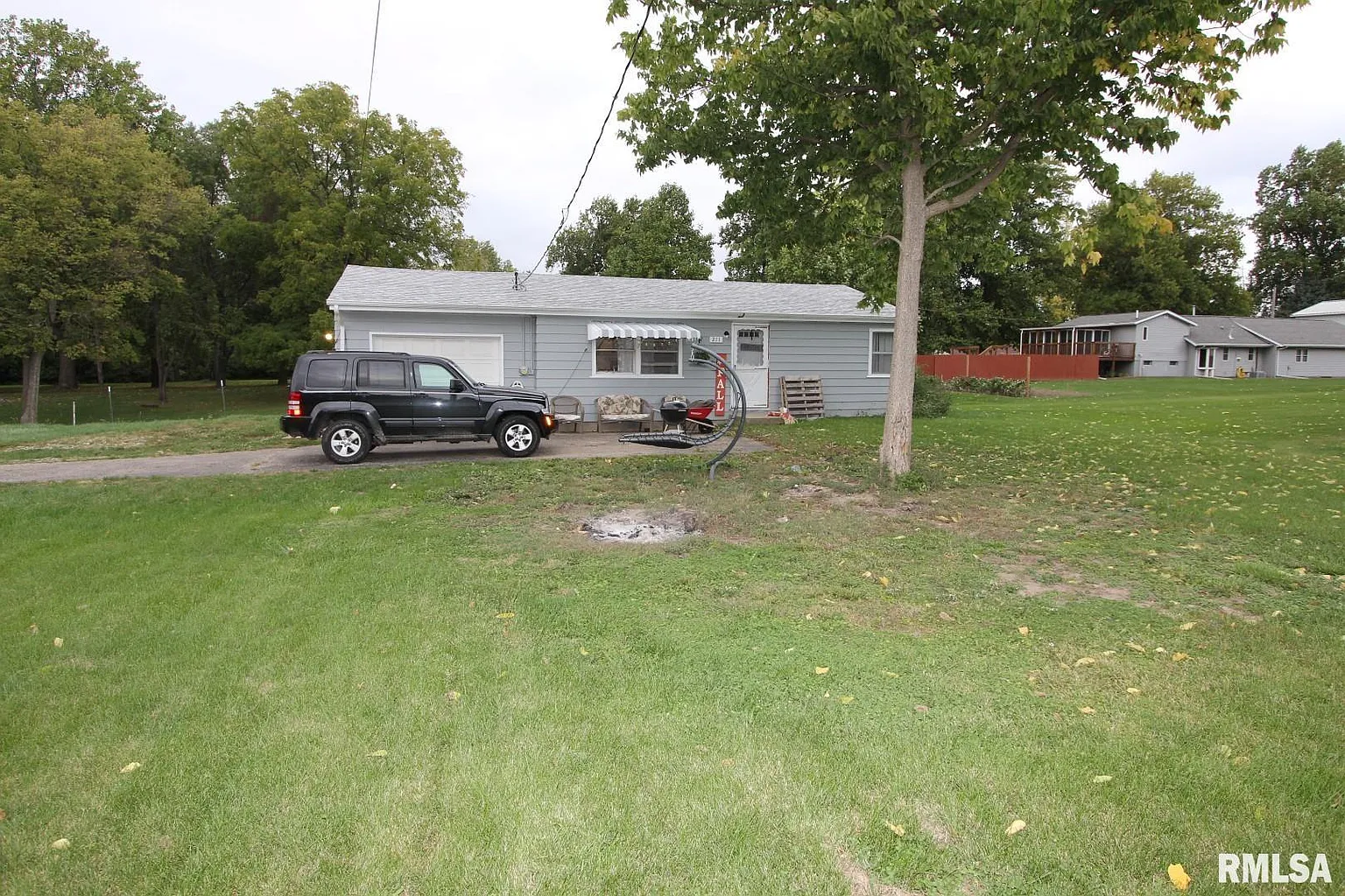 211 Duever Ln photo 1
