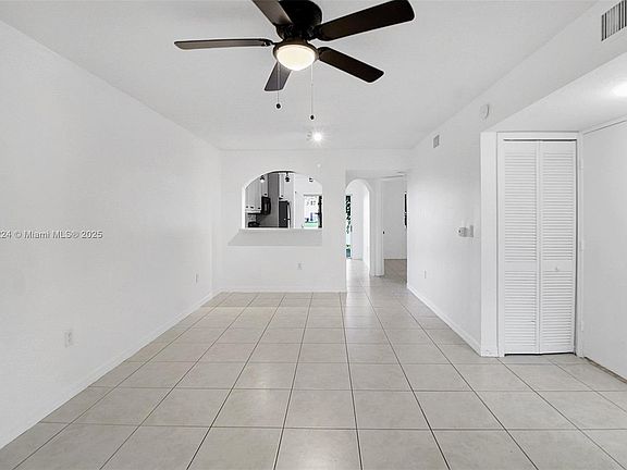 4th image of 1261 SE 28th Ct Unit 103