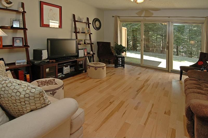 2nd image of 247 Woodhaven #6F