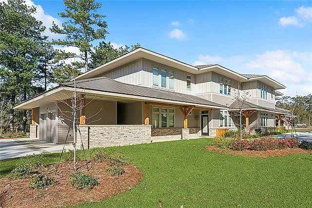 2 bed, 2.0 bath, 1827 sqft, $3,100 — Photo 1