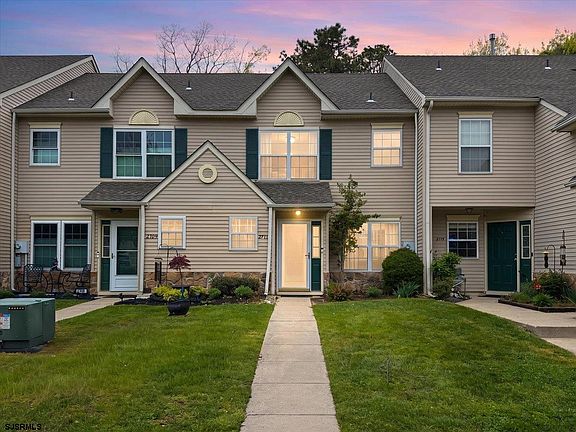 2nd image of 2711 Falcon Ct #1306