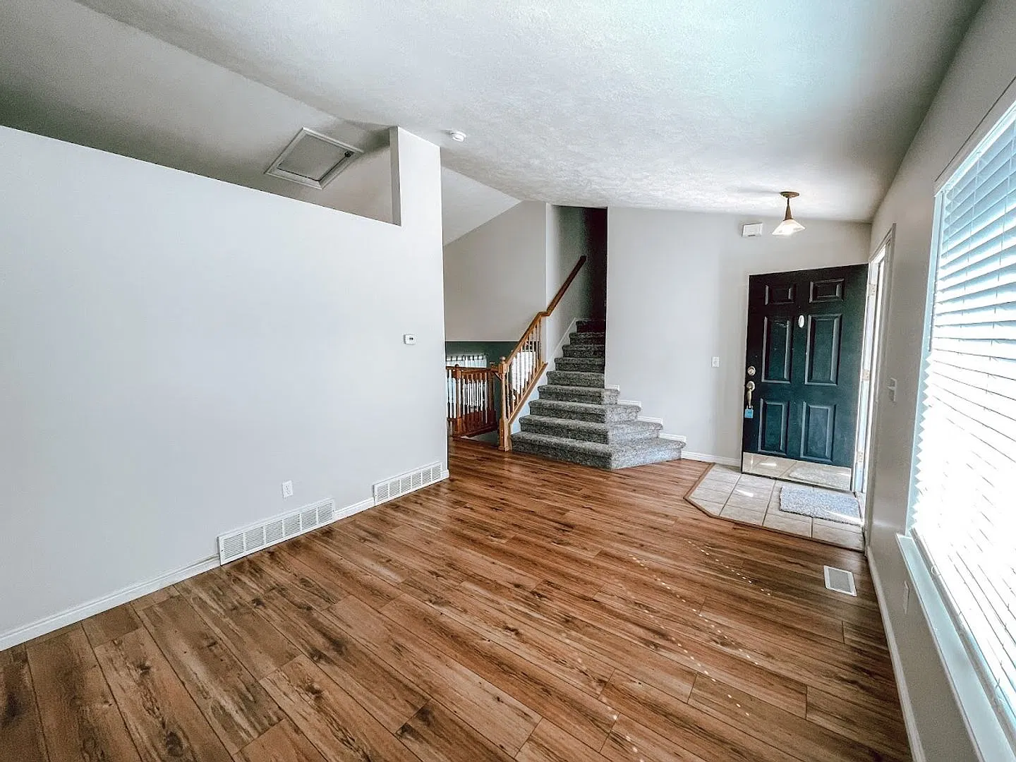 Amazing Home on Quiet Court in Saratoga Springs — Photo 4