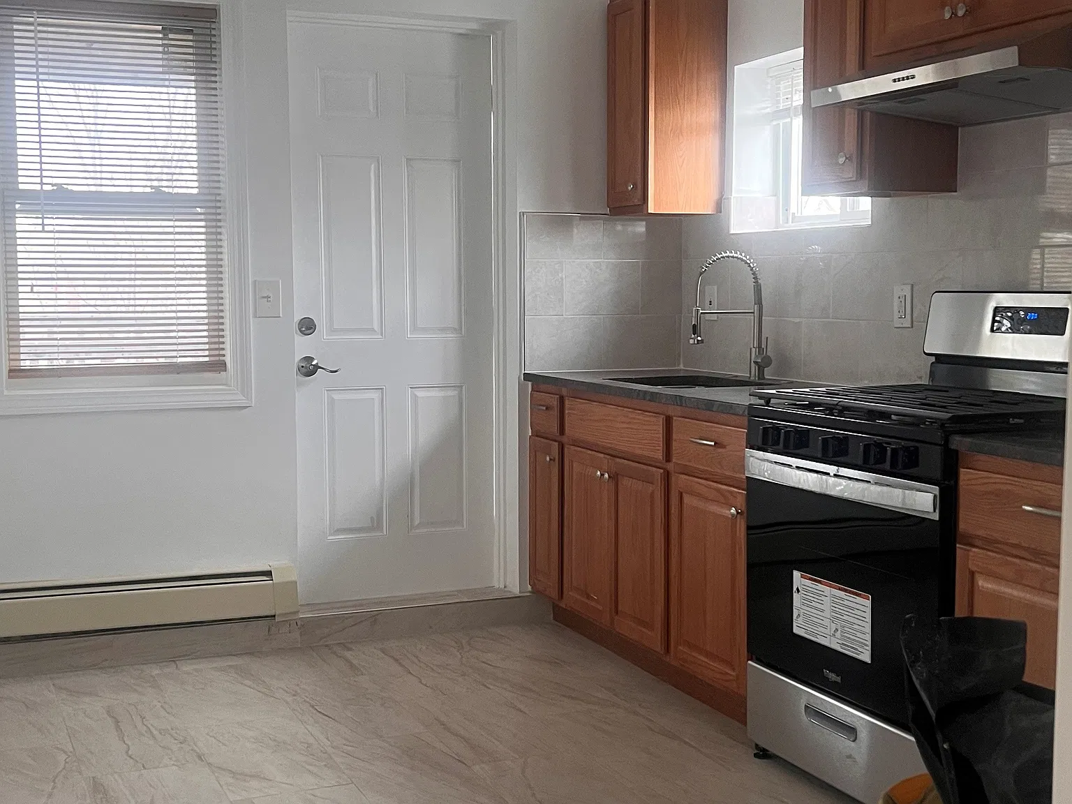 1 bed, $2,300 — Photo 4