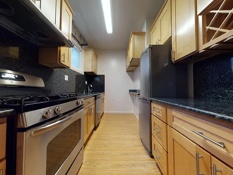 601 Stockton St #8 — Photo 7