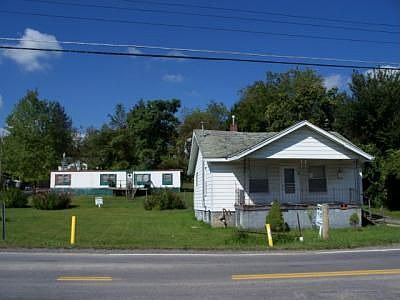 1st image of 136 New River Dr