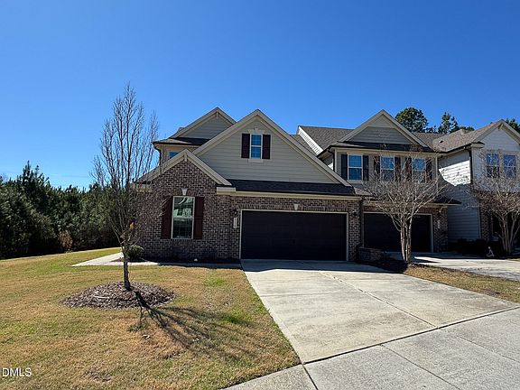 2nd image of 310 Alamosa Pl