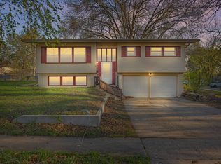 3725 SW 30th Ter, Topeka, KS 66614