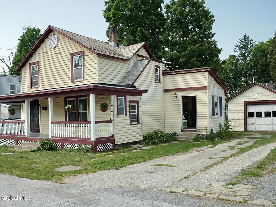 1st image of 4 Barton Ave