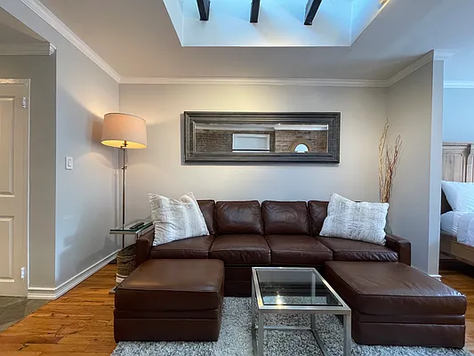 Rented by Maz Group NY | media 22