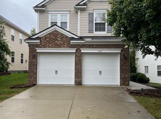 2017 Remington Oaks Cir, Cary, NC 27519