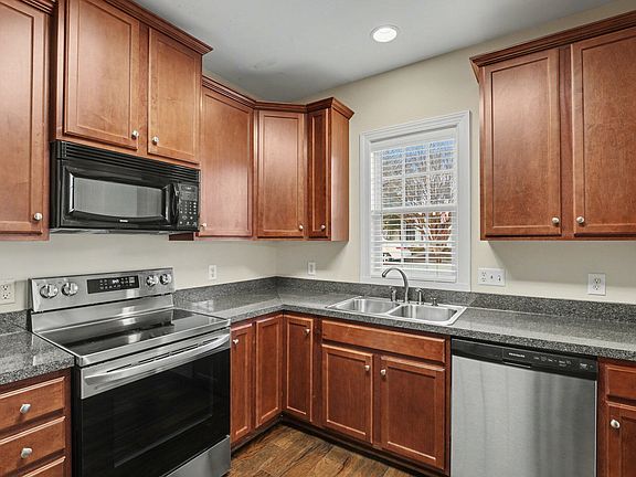 2nd image of 242 Sugar Maple Ave
