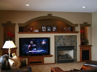 7910 Ranier Ln N, Maple Grove, MN 55311