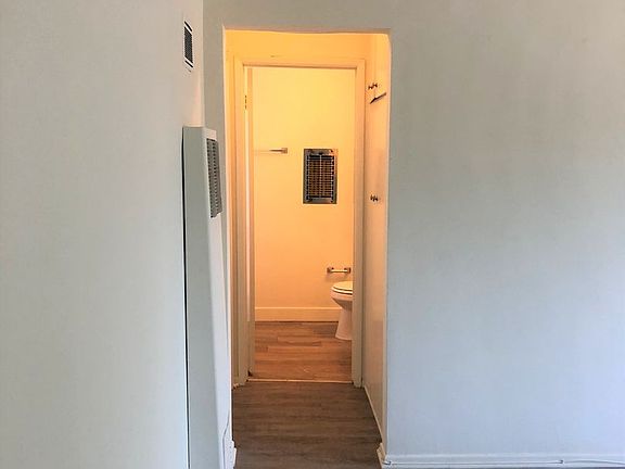 4th image of 1001 N Gardner St APT 101