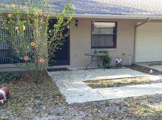 737 E Alfred St, Tavares, FL 32778