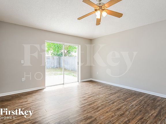 3rd image of 4434 Stonemeadow Dr