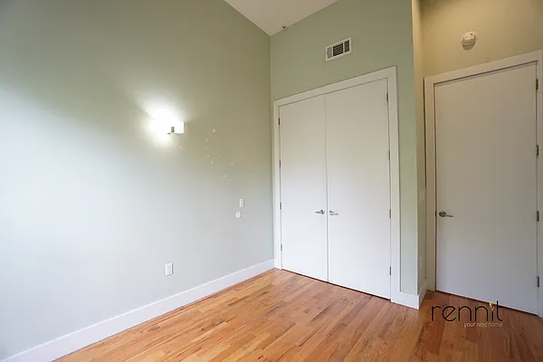 Rented by Rennit Inc. | media 4