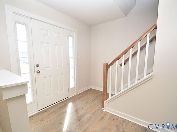 2nd image of 7010 Woodside St