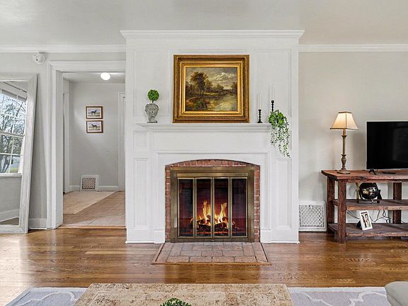 4th image of 346 N Marshall Ave