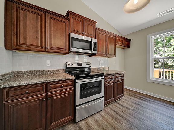 4th image of 1341 Copper Creek Ln