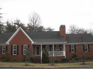 1 Lael Ct, Taylors, SC 29687
