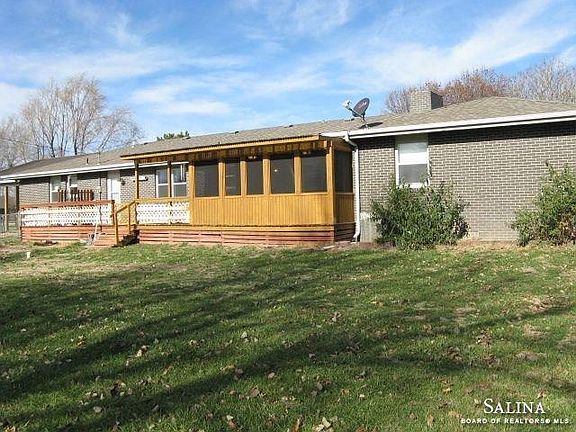 2nd image of 1984 E Marcye Ln
