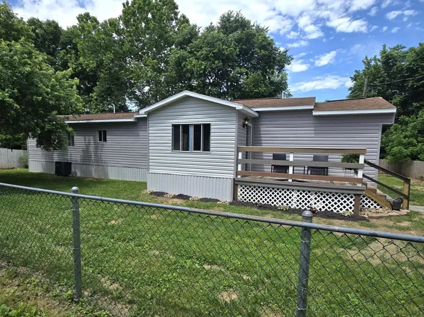 185 Hunt Dr, Kearneysville, WV 25430