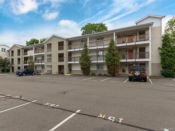 4th image of 3250 Fairfield Ave APT 213