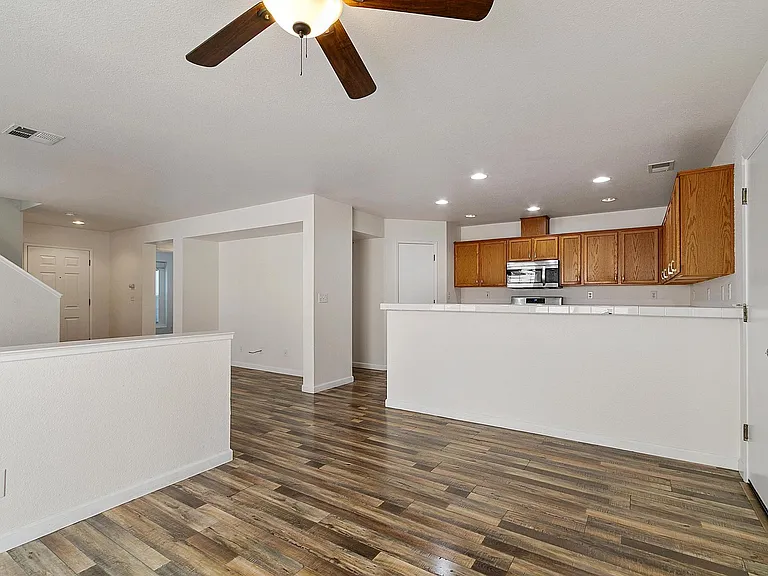 3215 Puffin Cir — Photo 5