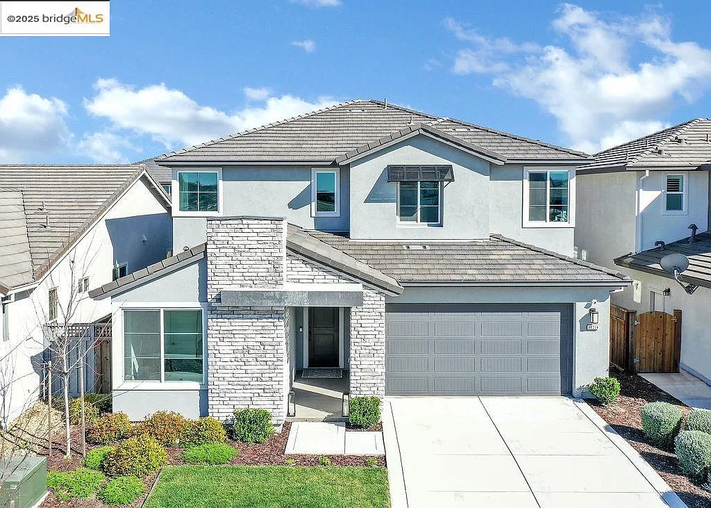 16214 Sculptor Ave photo 1