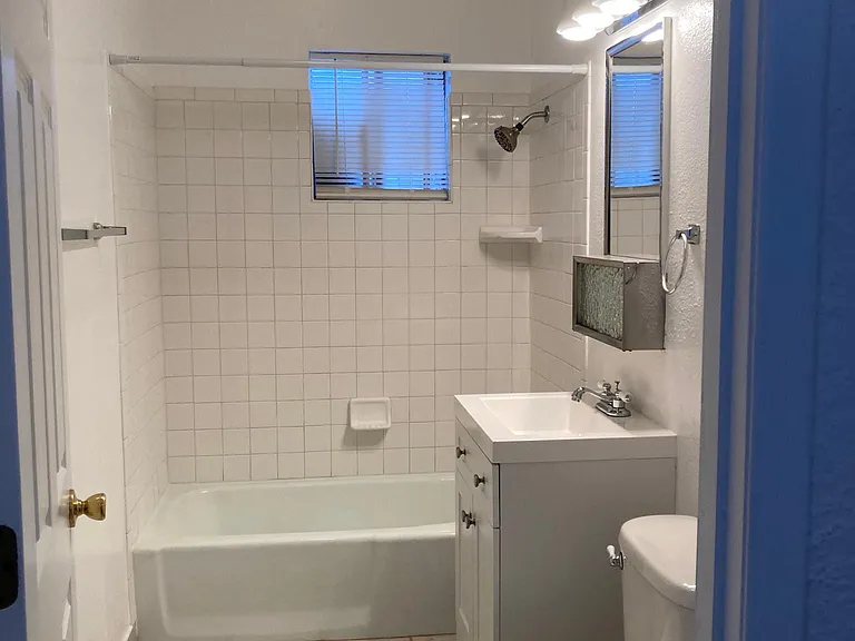 113 Princeton Dr SE #C — Photo 6
