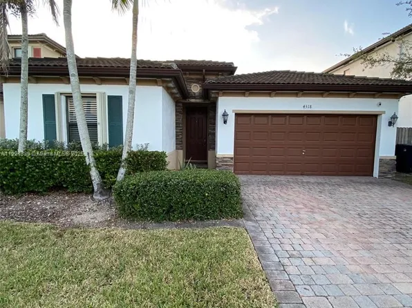 4318 SW 164th Ct, Miami, FL 33185