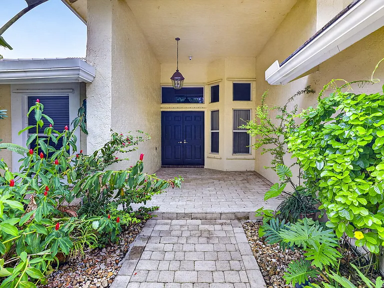 1230 Fairfax Ct — Photo 17