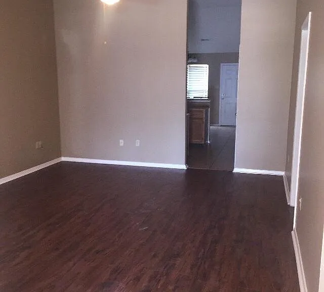7605 Iris Dr — Photo 4