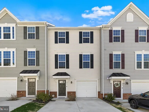 511 Landing Dr, Fredericksburg, VA 22405