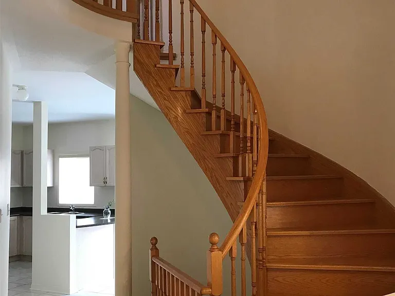127 Orchard Hill Blvd — Photo 4